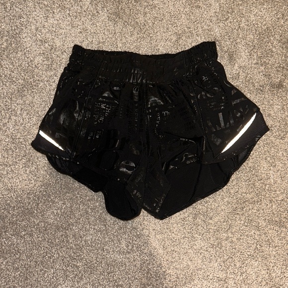 Lululemon shorts, size 2, chat me if there is any questions - Picture 1 of 4